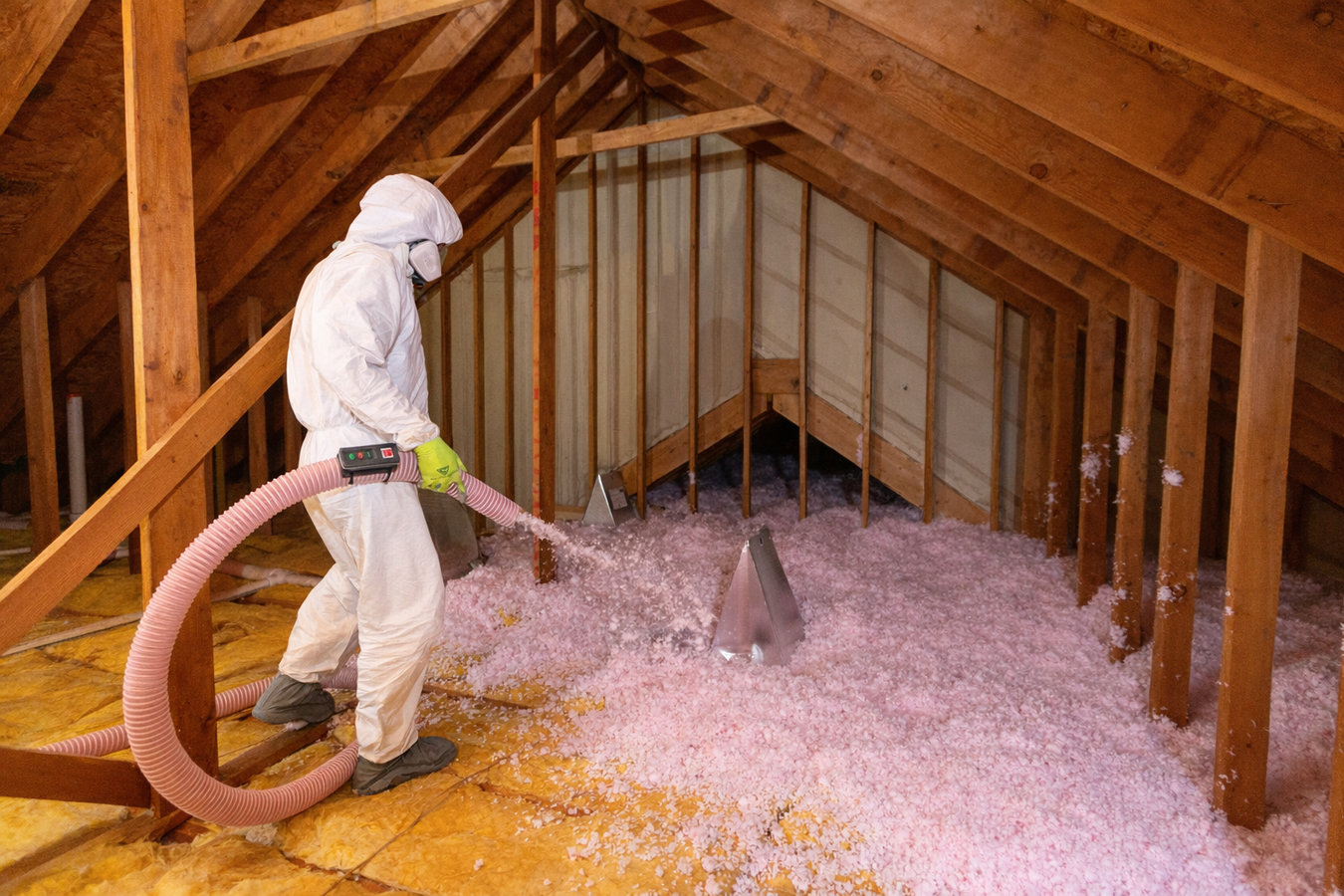 Blown-in insulation in St. Joseph, MO